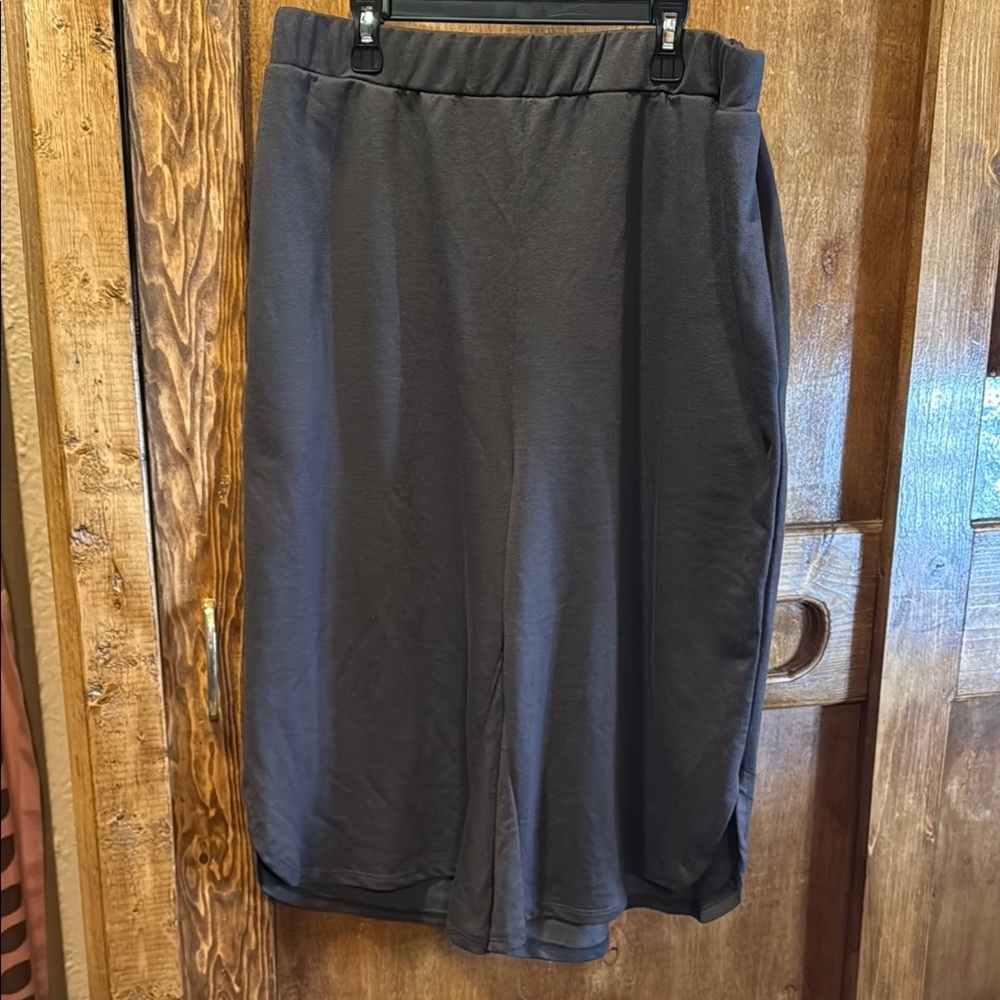 BloomChic Gray Midi Pencil Skirt Casual Work